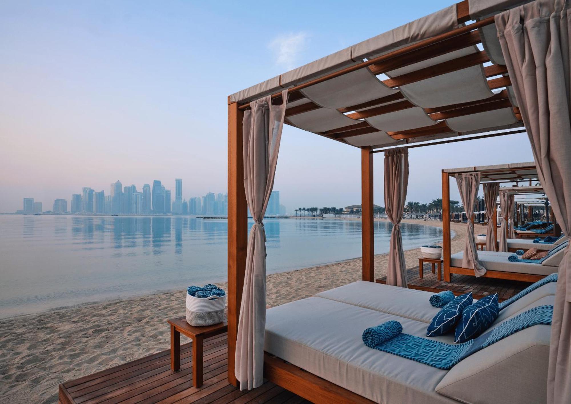 Intercontinental & By Ihg