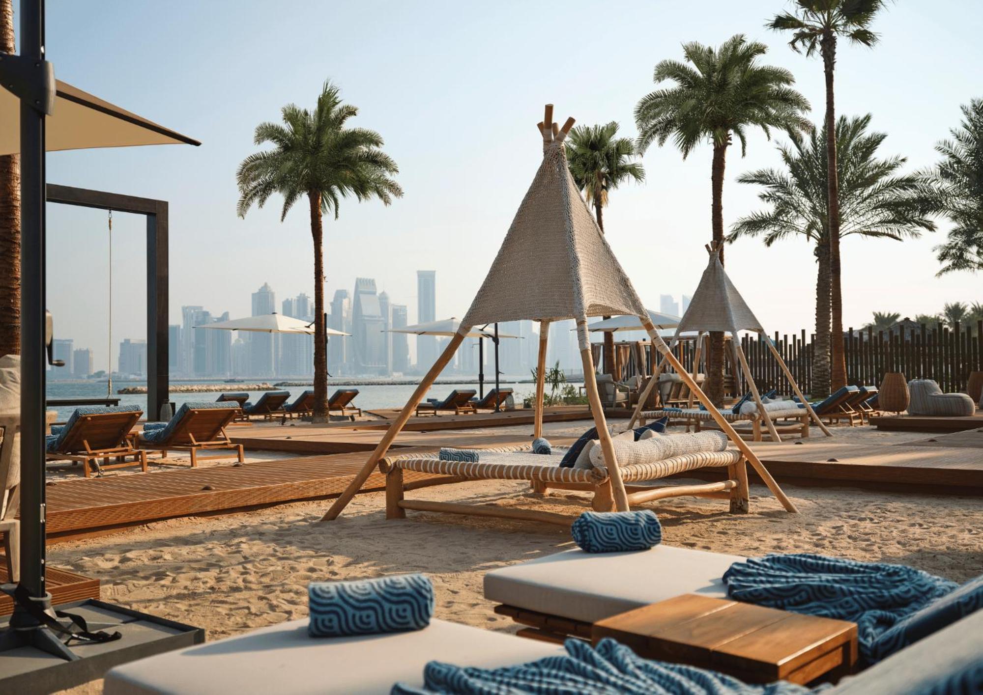 Intercontinental & By Ihg 5*