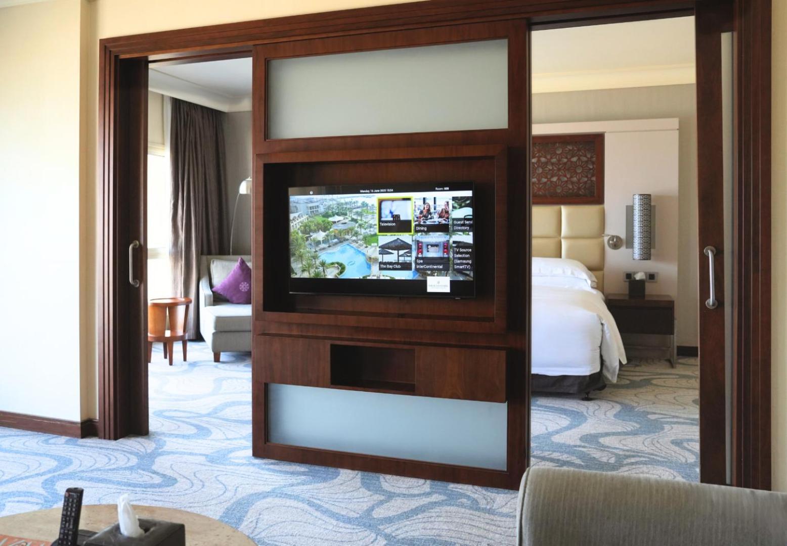 Intercontinental & By Ihg 5*