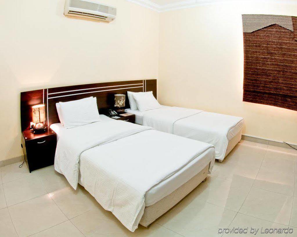 Hotel La 2*