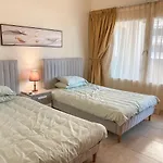 The Pearl Qatar, Luxury 2Br Apartment, Marine View, Swimming Pool Gym
