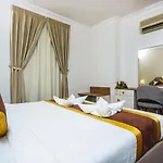 La Villa Suites Hotel