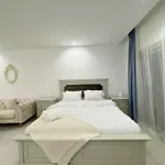 Studio With Beach Access Viva Bahriya, Pearl Qatar
