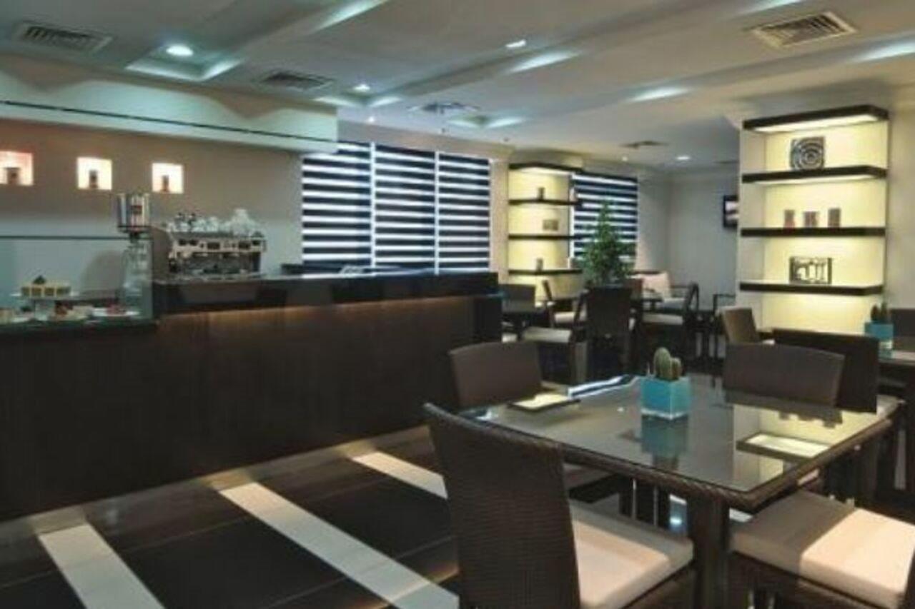 Aparthotel Retaj Al Corniche