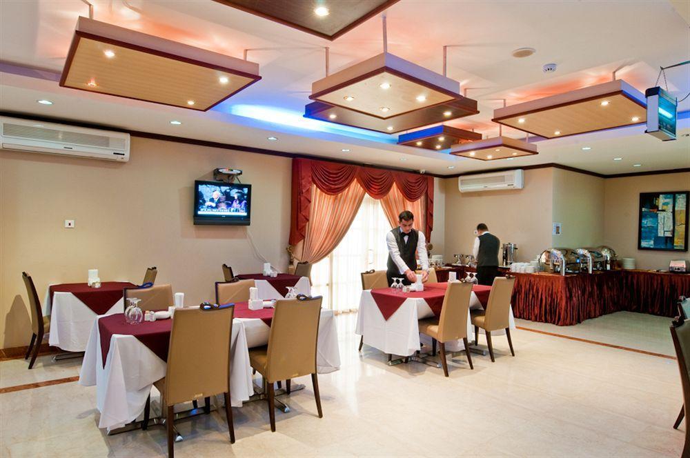 Khách sạn La Palace Doha