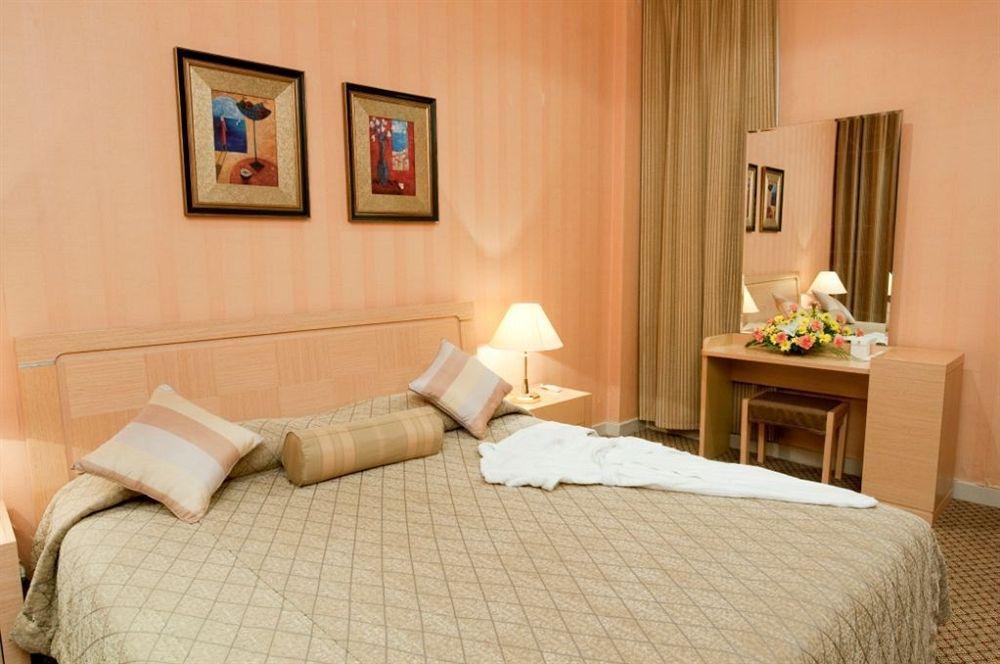 Aparthotel Retaj Al Sadd Doha