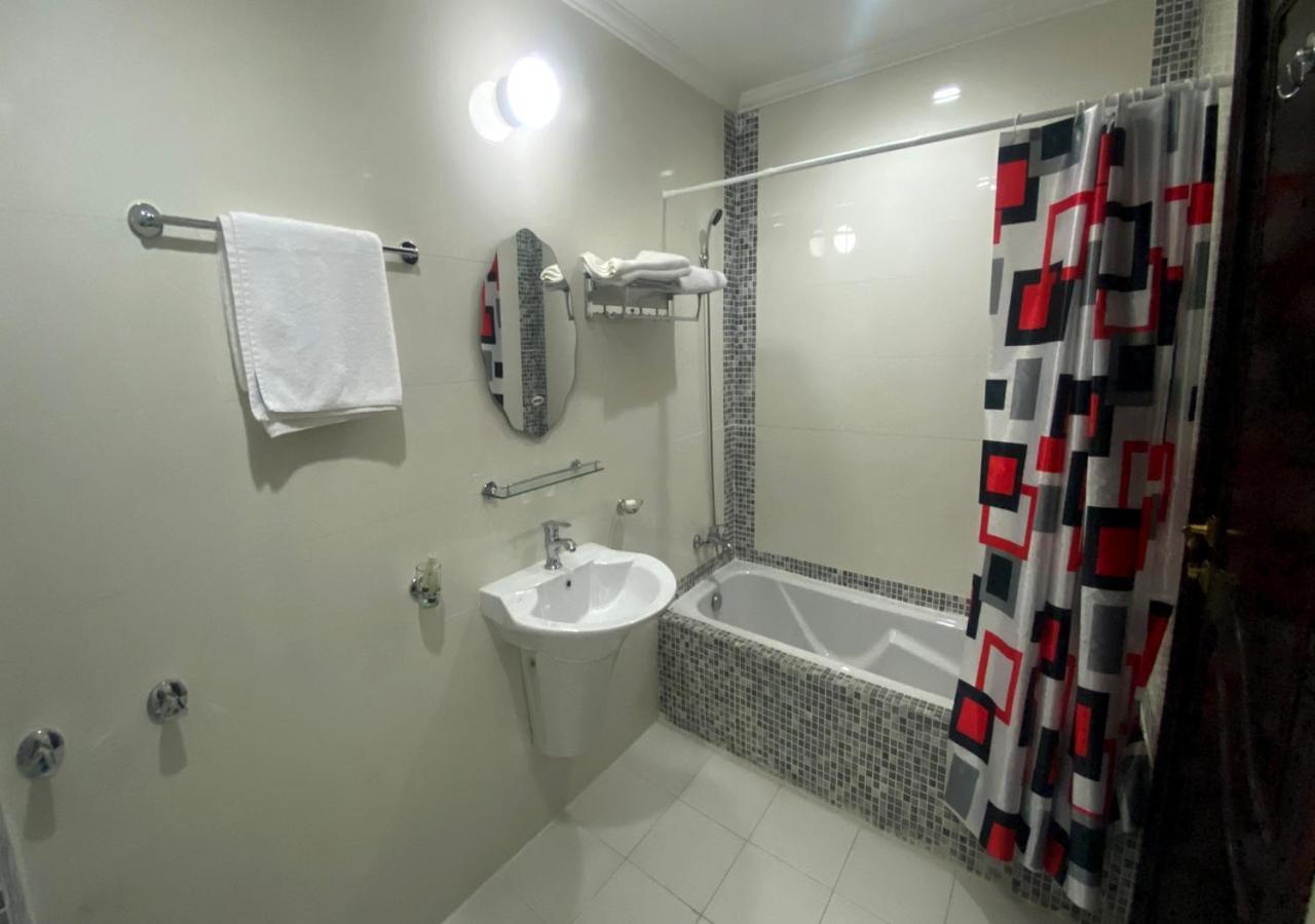 Majestic Hotel 3*