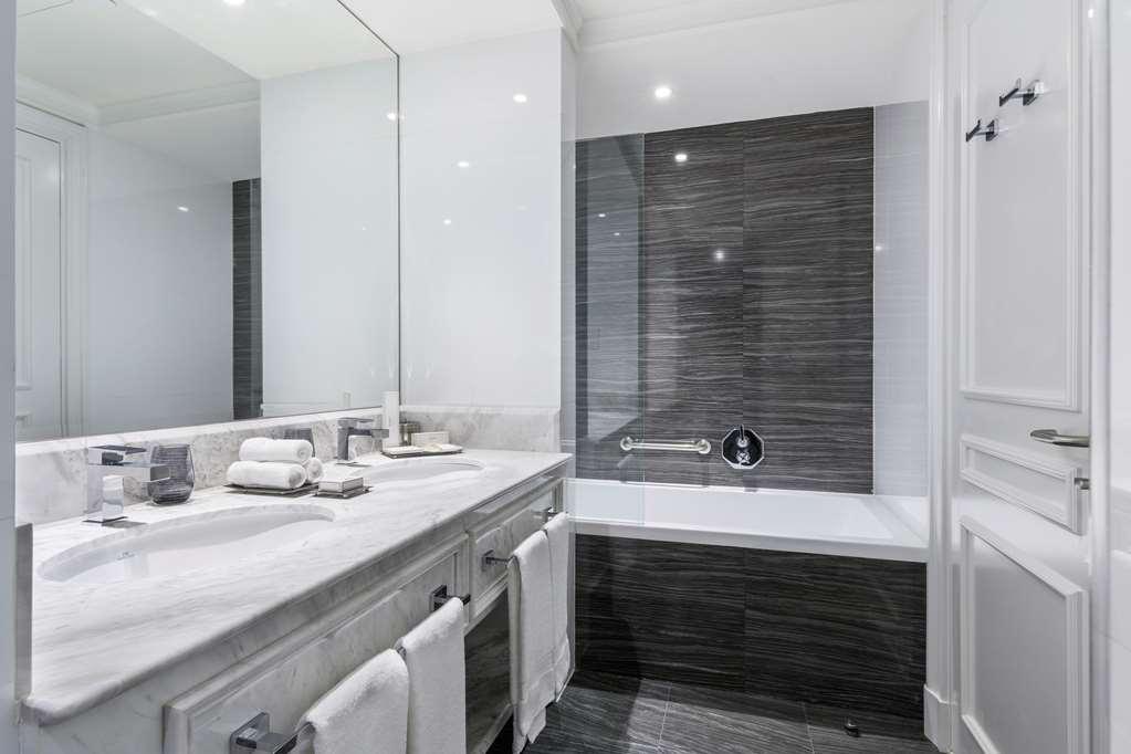 Hotel The Vyra Suites Nh