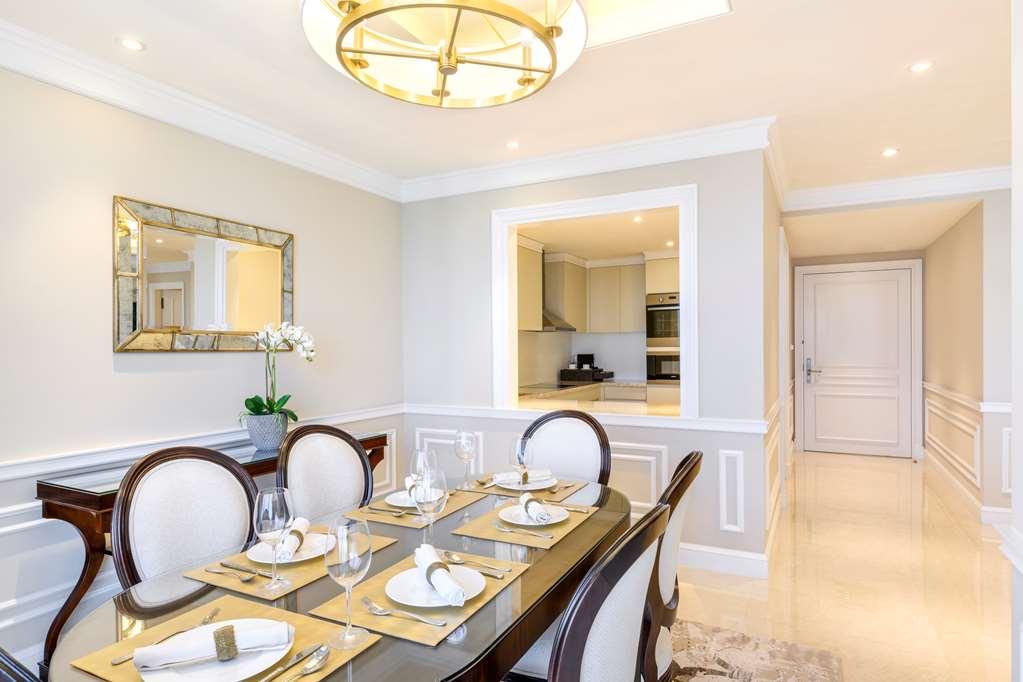 Hotel The Vyra Suites Nh