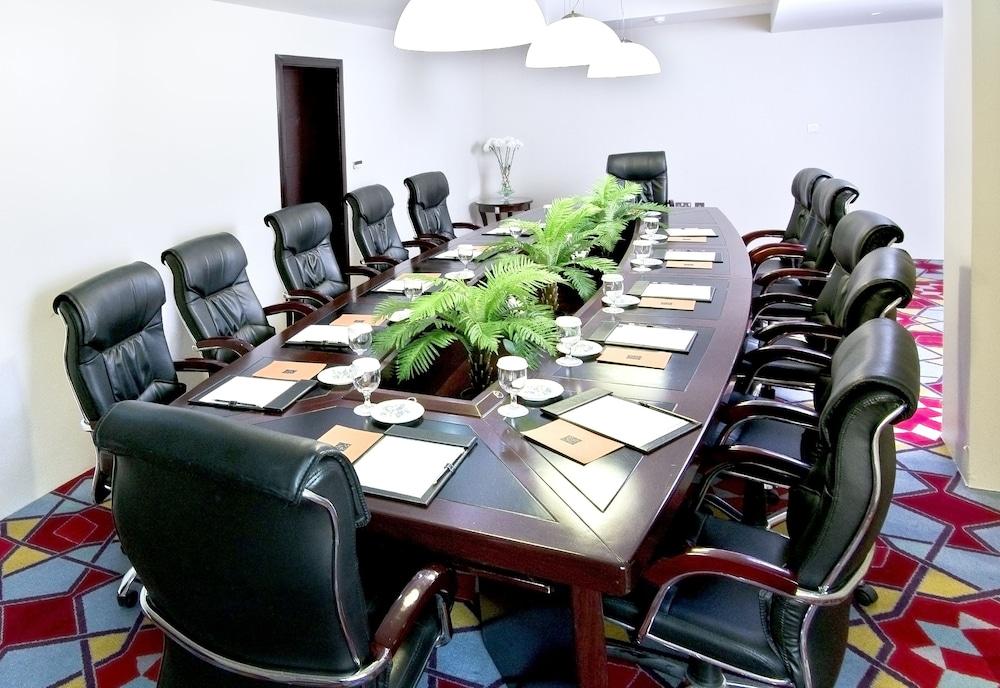 Hotel Corp Executive 4*
