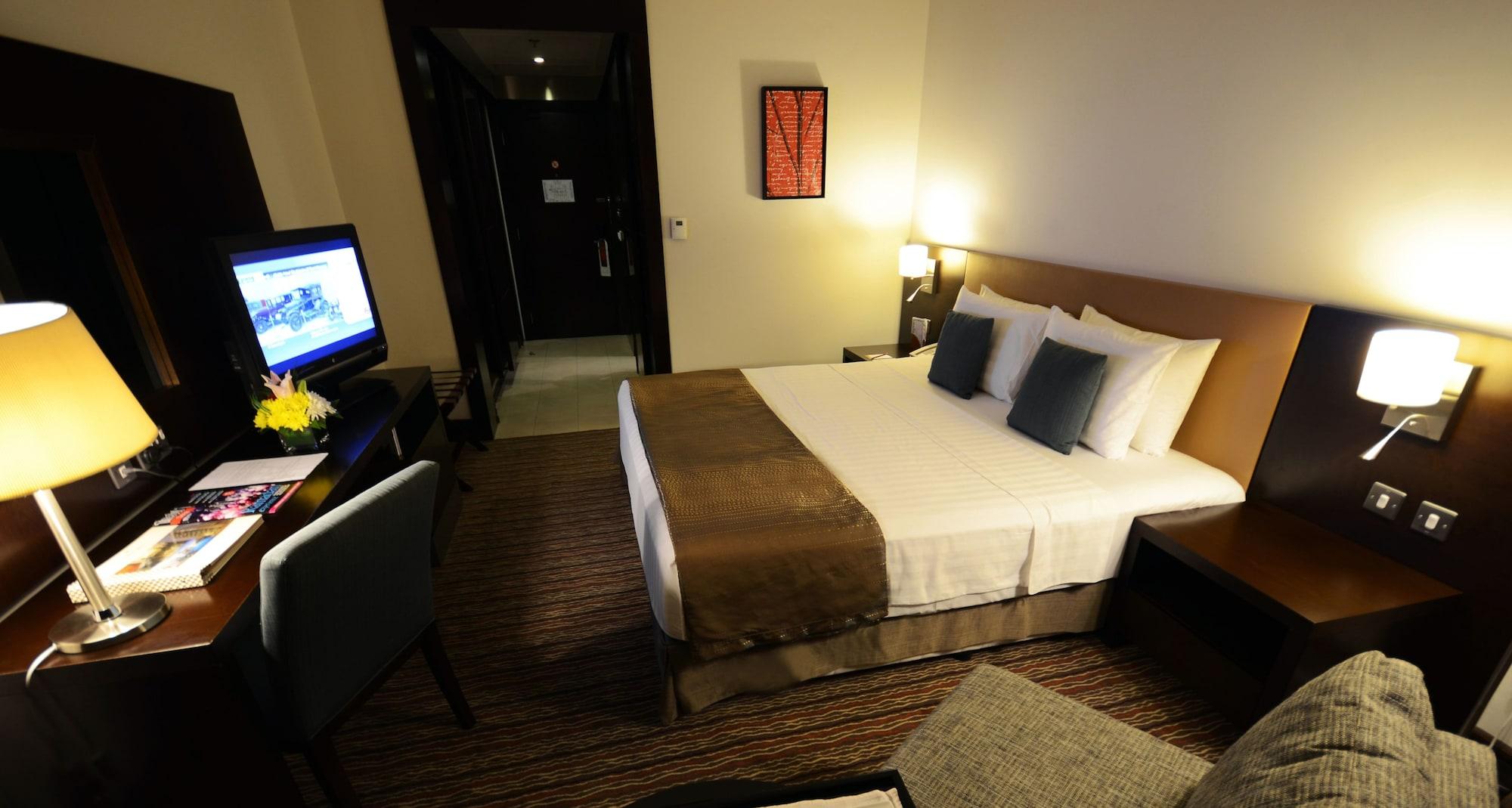 Safir Hotel 4*