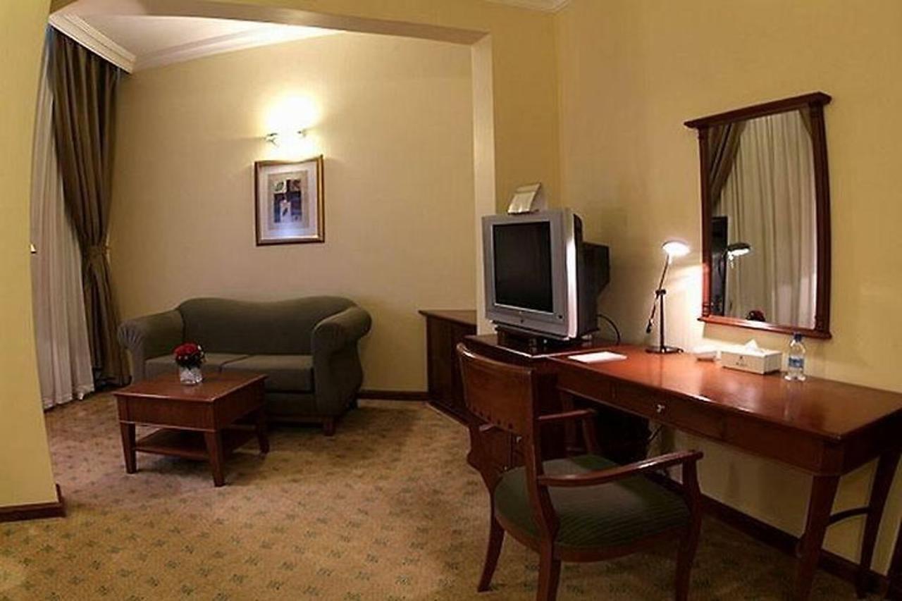 Royal Qatar Hotel 4*