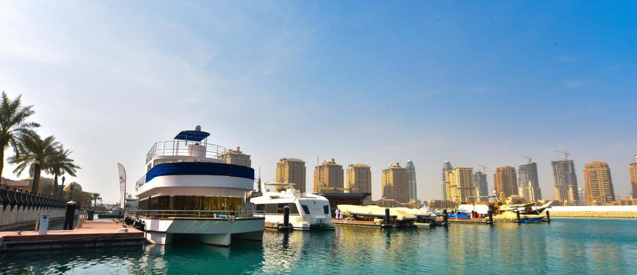 Botel Royal *