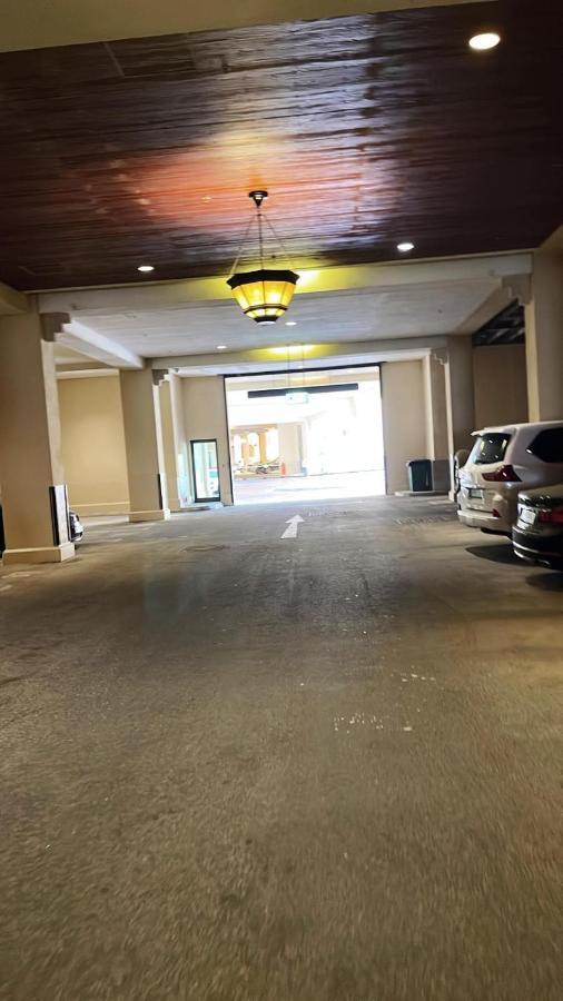 Luxury 2 Bedroom Apt In The Pearl With Marina View Doha