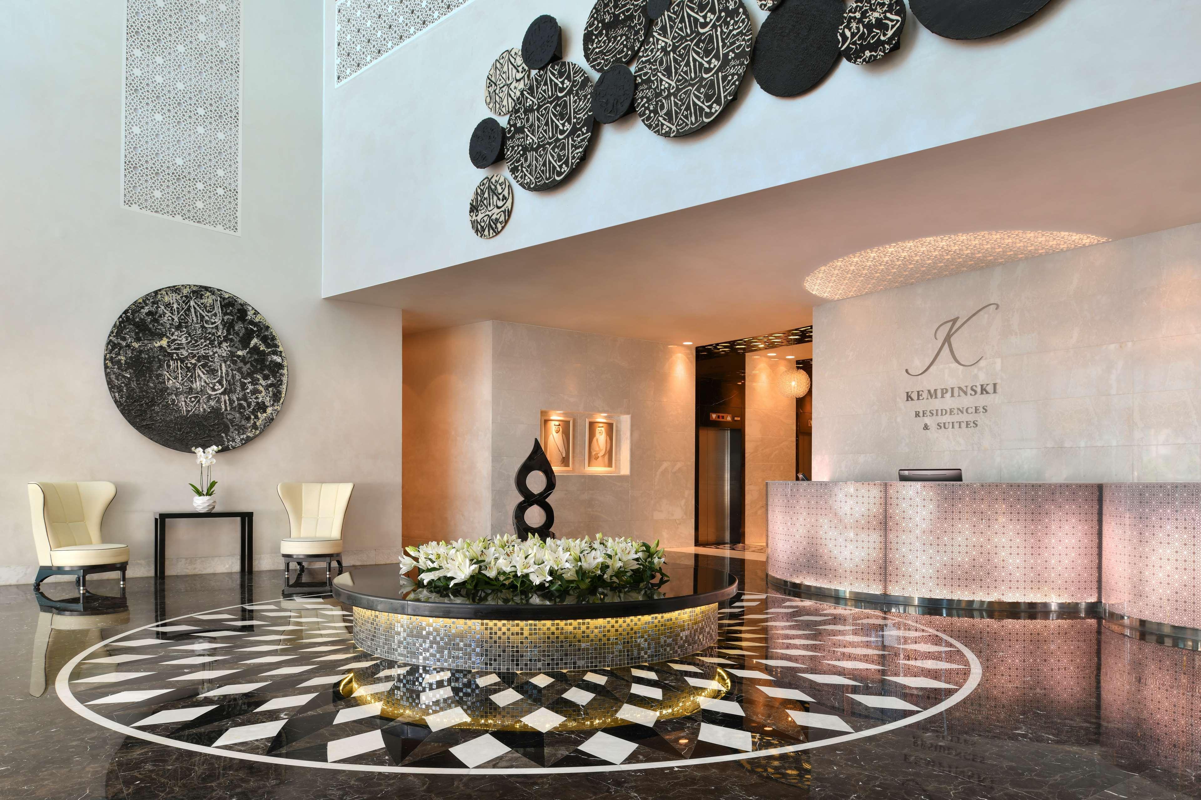Khách sạn hẻo lánh Kempinski Residences & Suites,
