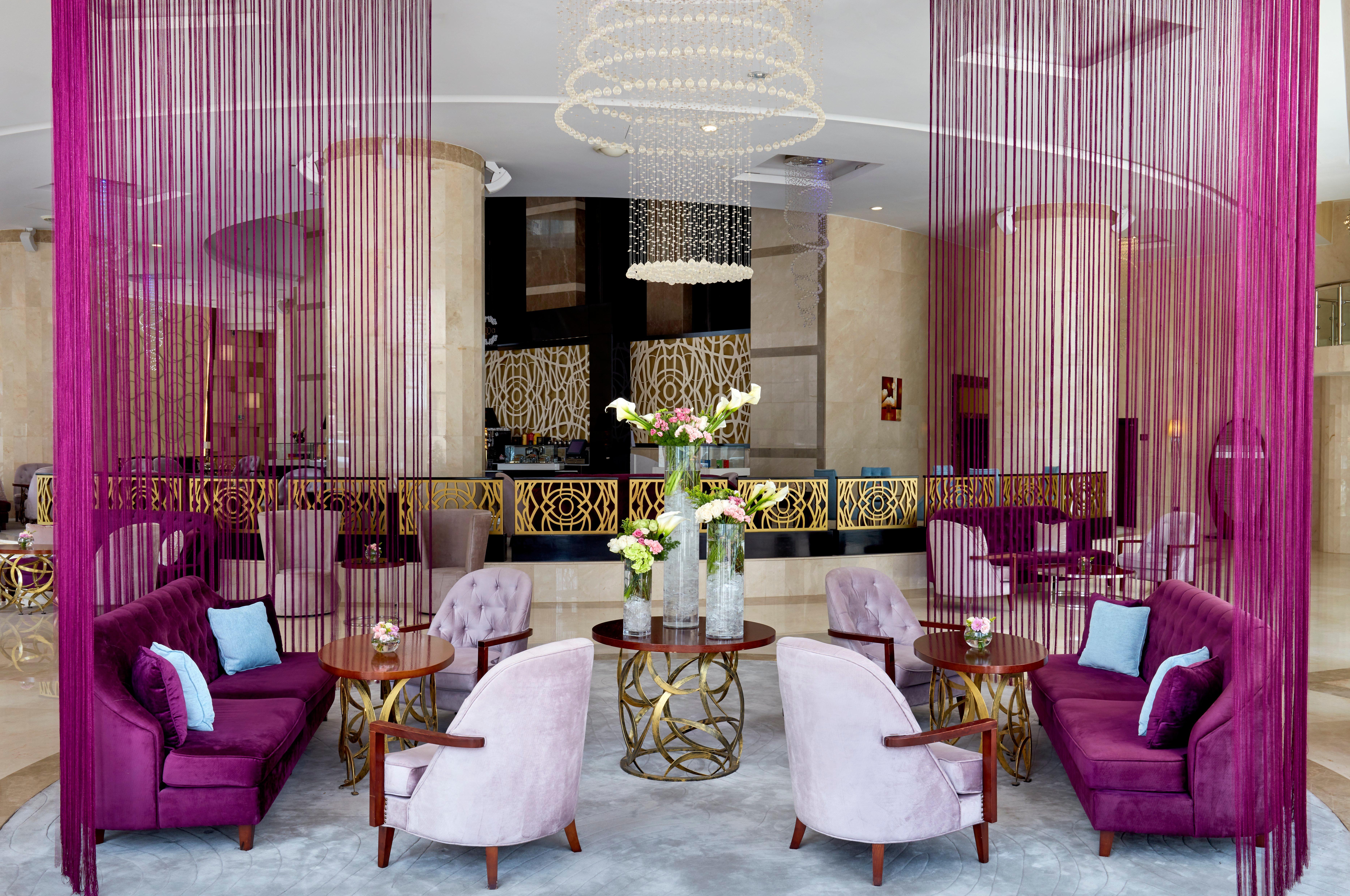 Plaza West Bay 5* Doha