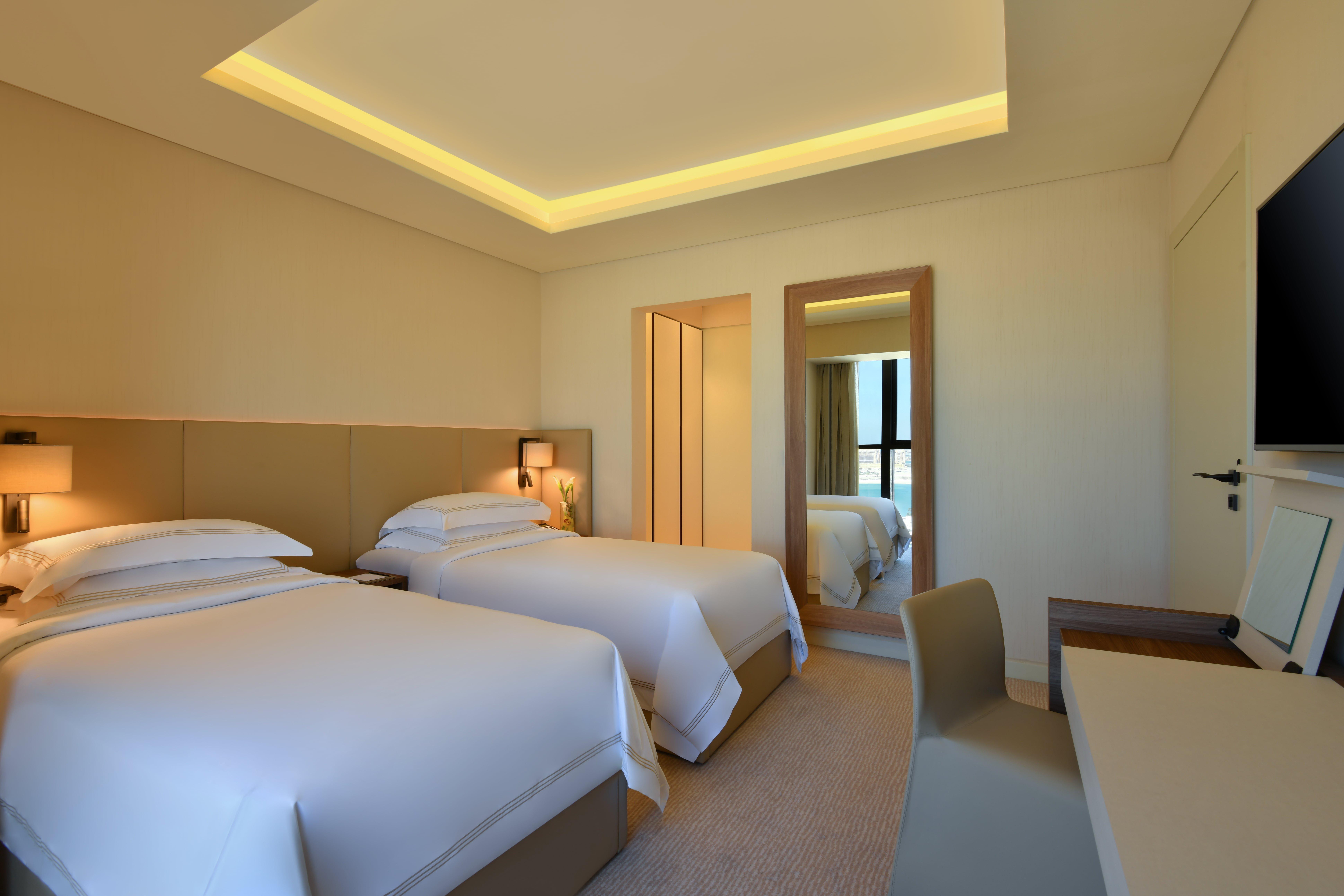 Hotel Voco Doha West Bay Suites By Ihg 5*