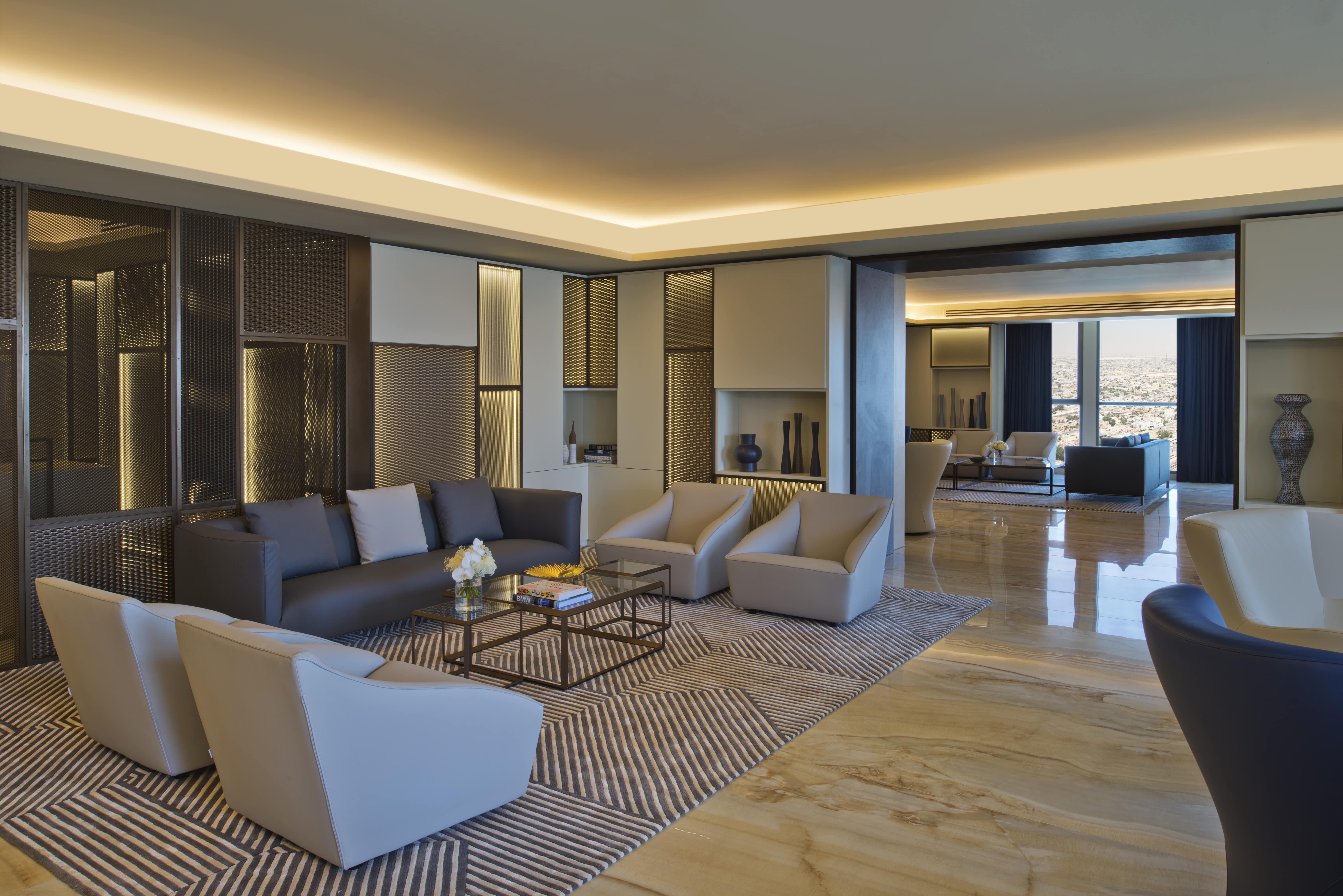 Voco Doha West Bay Suites By Ihg 5*