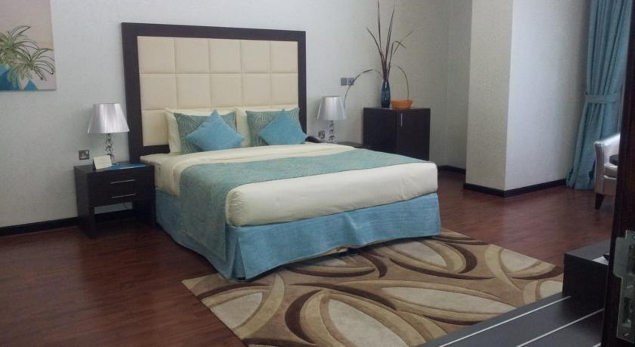 Hotel Gokulam Park 3*