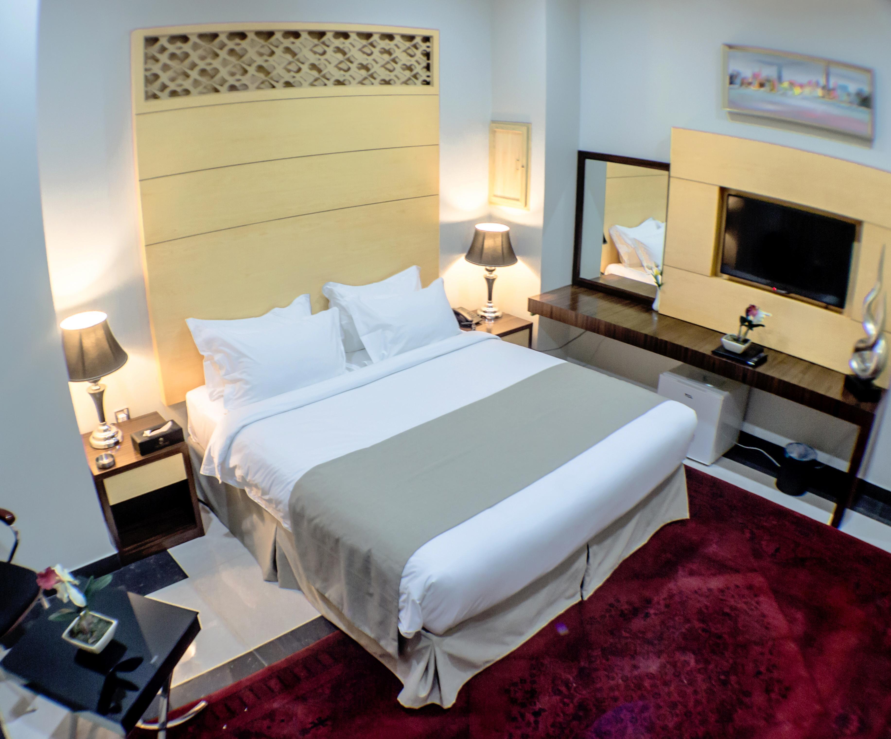 Hotel Dynasty
