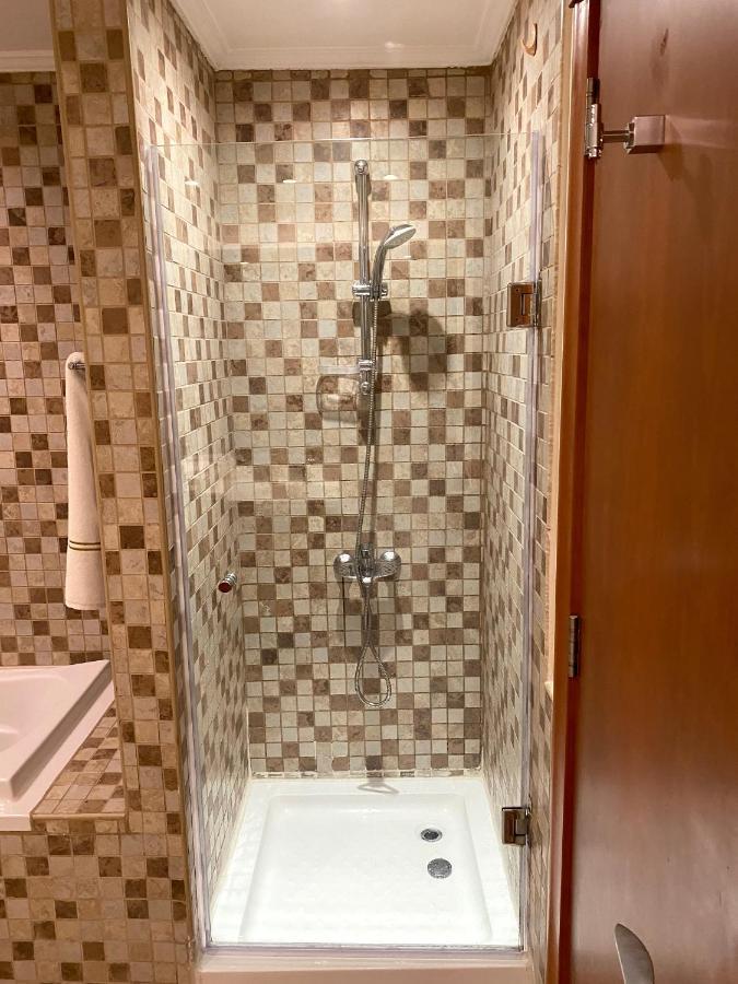 Apartment The Pearl Qatar, Luxury 2br Apartment, Marine View, Swimming Pool Gym Doha
