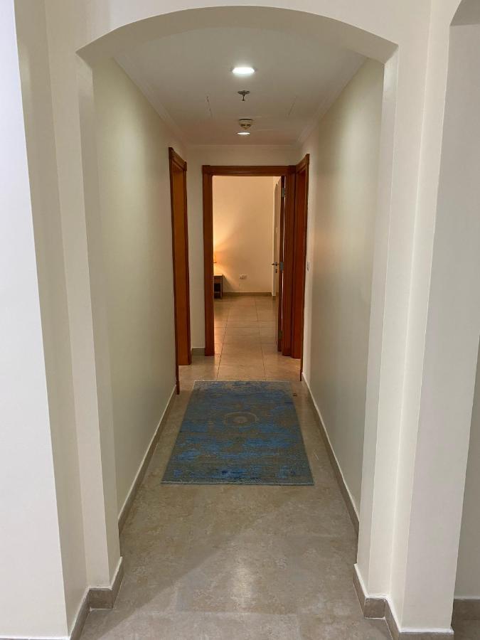 The Pearl Qatar, Luxury 2br Apartment, Marine View, Swimming Pool Gym Doha