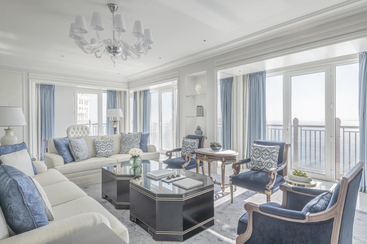 Four Seasons Hotel 5*