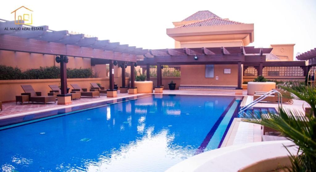 Al Malki Tower At Pearl Qatar Doha