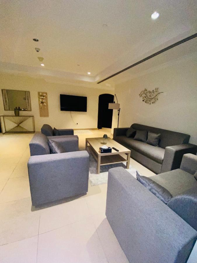 Apartment Luxury-2 Bedroom In Pearl Qatar With Sea View