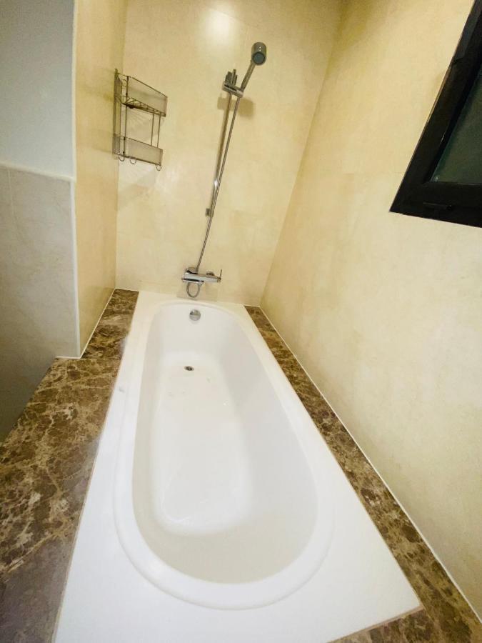 Apartment Luxury-2 Bedroom In Pearl Qatar With Sea View *