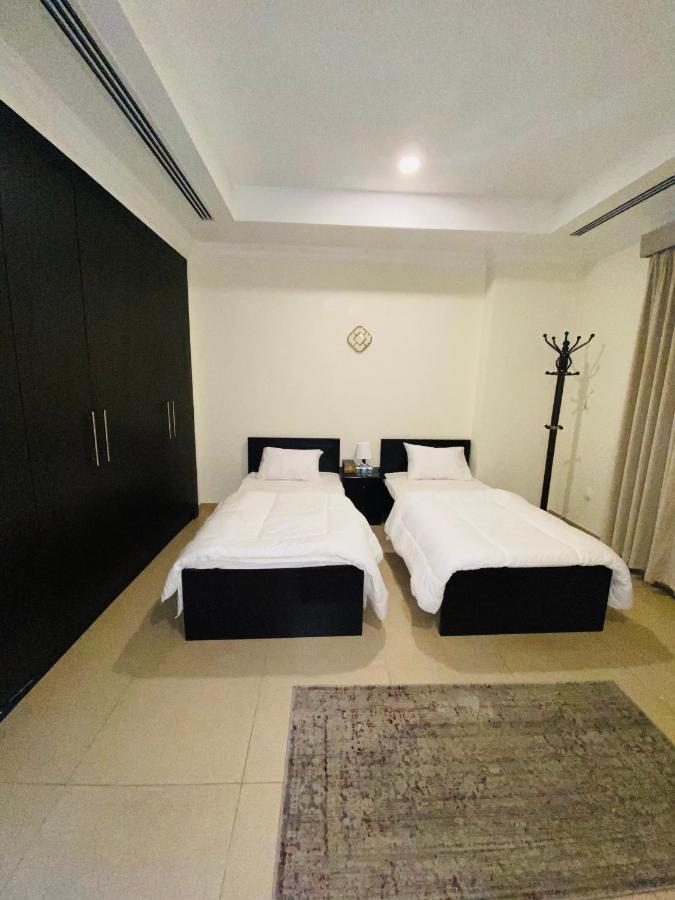 Luxury-2 Bedroom In Pearl Qatar With Sea View *
