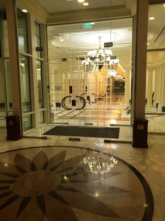 Pearl Island Qatar Apartment *