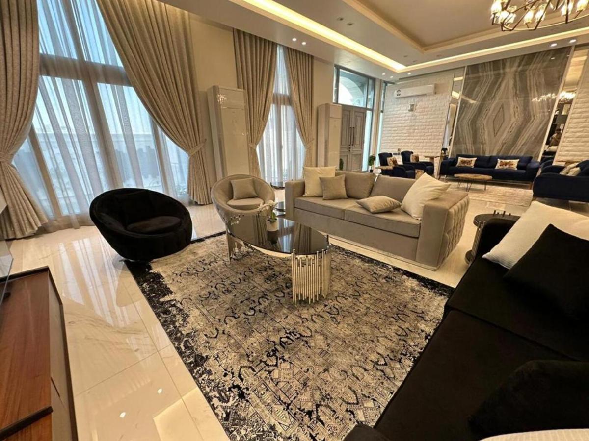 Villa Awesome 6bhk Ff Vila