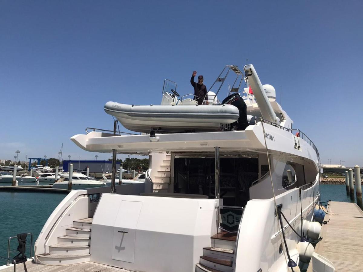 Botel Lusail Queen *