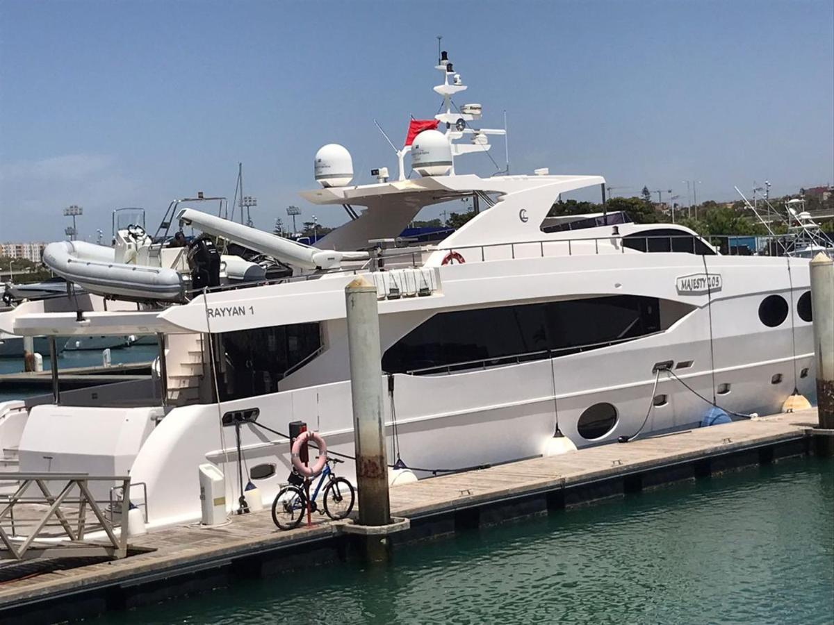 Lusail Queen Botel