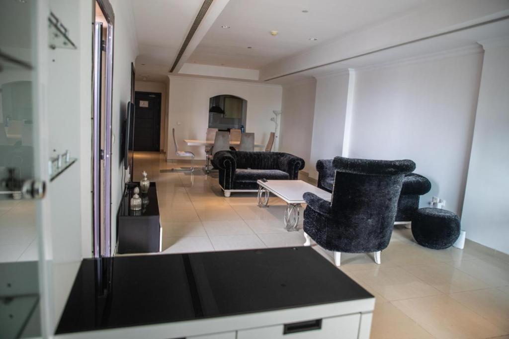 Al Malki Tower At Pearl Qatar Doha