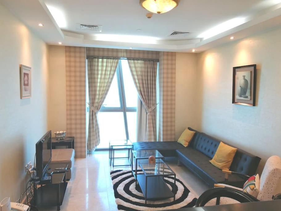 Aparthotel 2bhk In Zigzag Towers