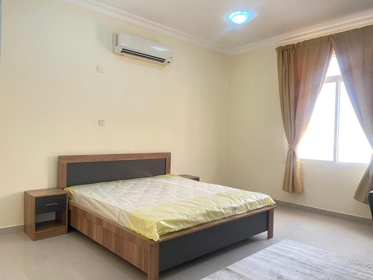 Cozy Compound 11 Bed