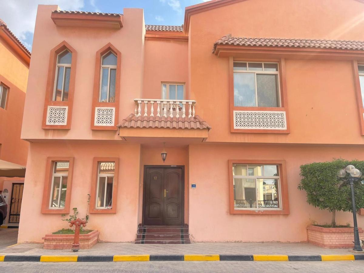Villa Cozy Compound 11 Bed *