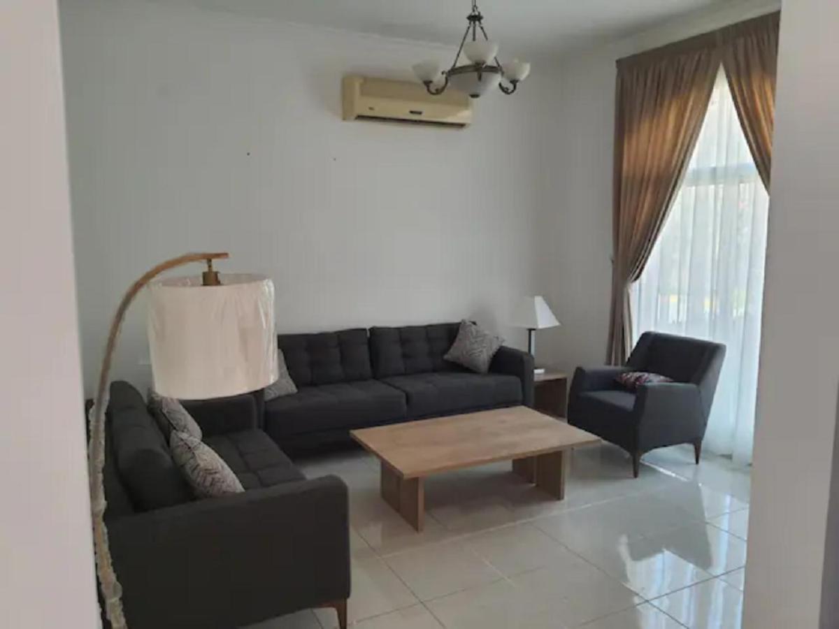 Al Hambra 65 Villa Doha