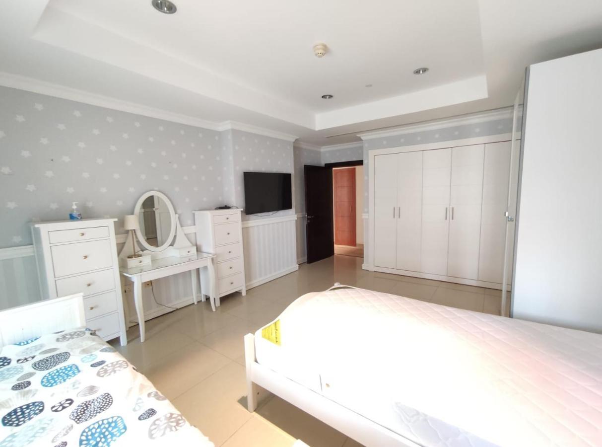 Al Malki Tower At Pearl Qatar Apartment