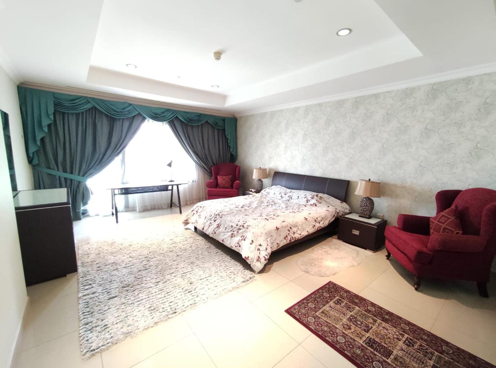 Apartment Al Malki Tower At Pearl Qatar *