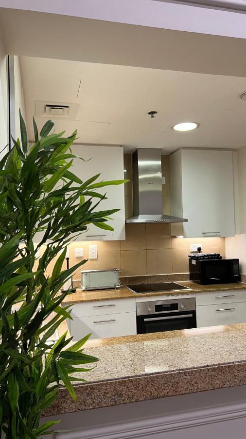 Aparthotel Pearl Island Beachfront Luxury *