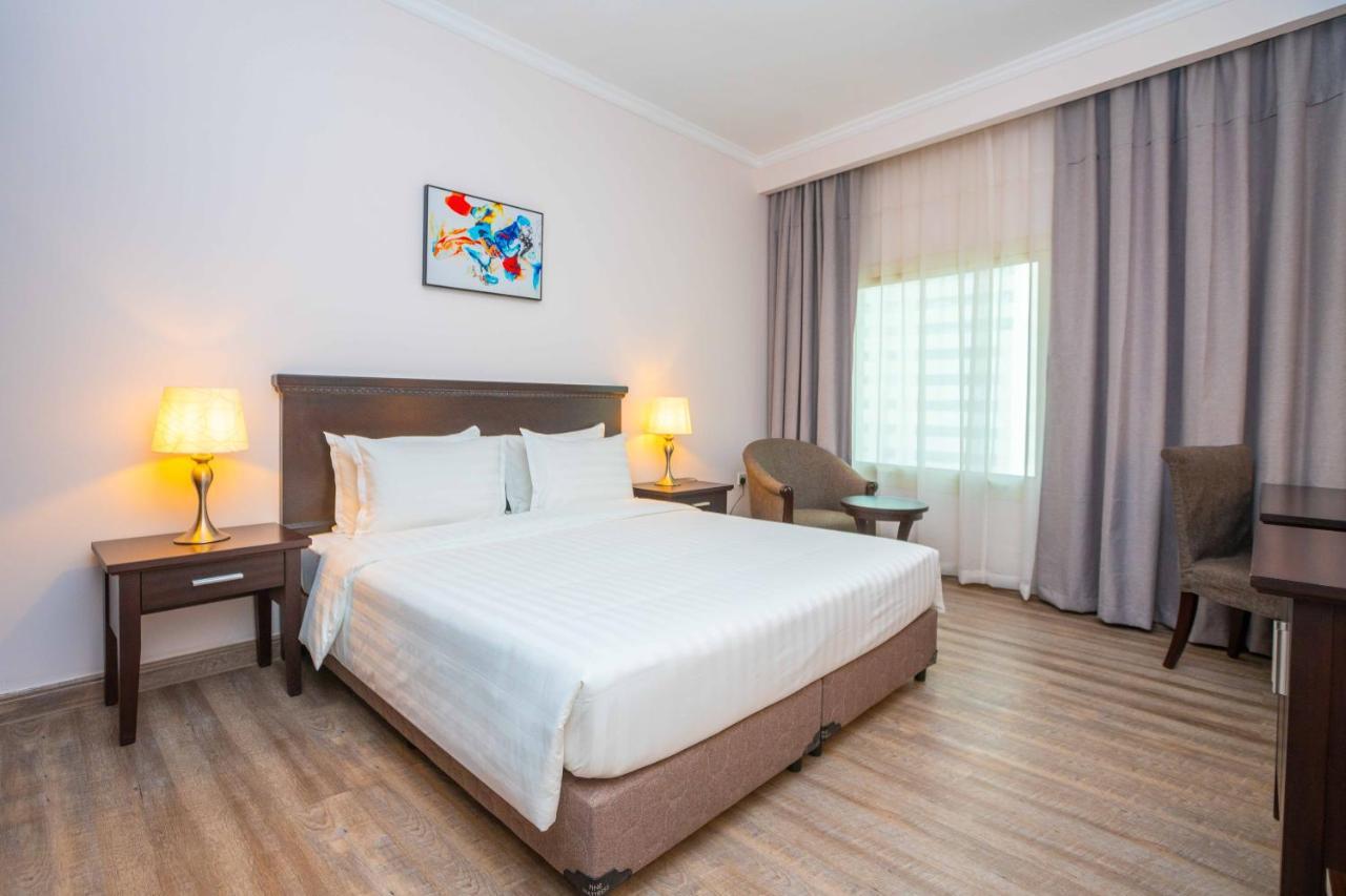 Khách sạn hẻo lánh Ezdan