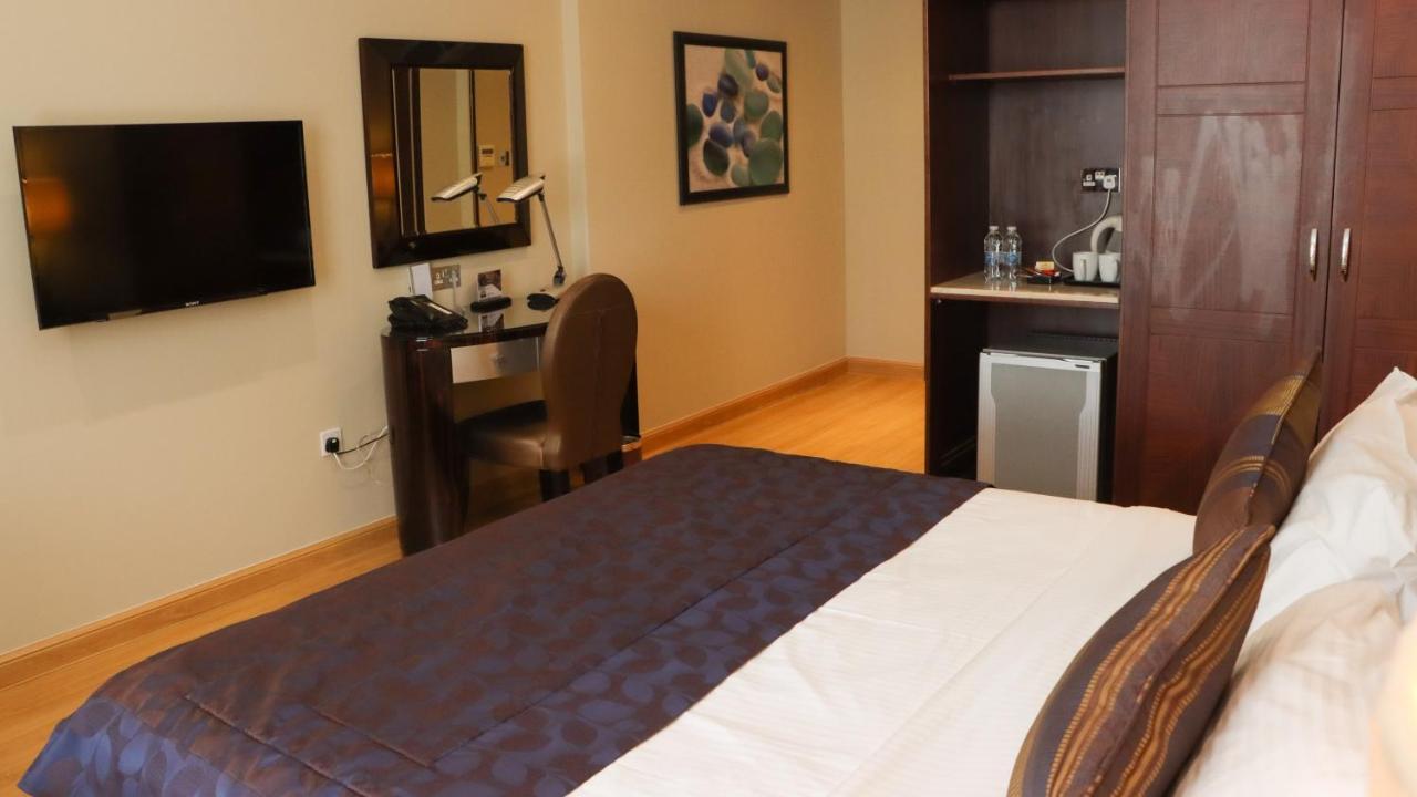 Hotel Premium Strato Doha
