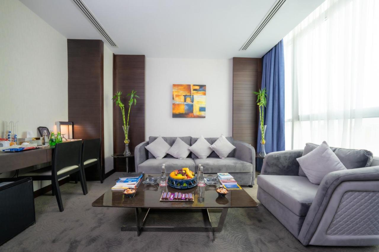 Ramada Encore By Wyndham Khách sạn Doha