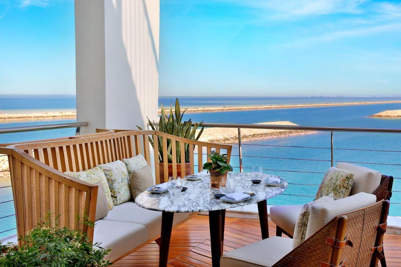 The Ritz-carlton, 5*