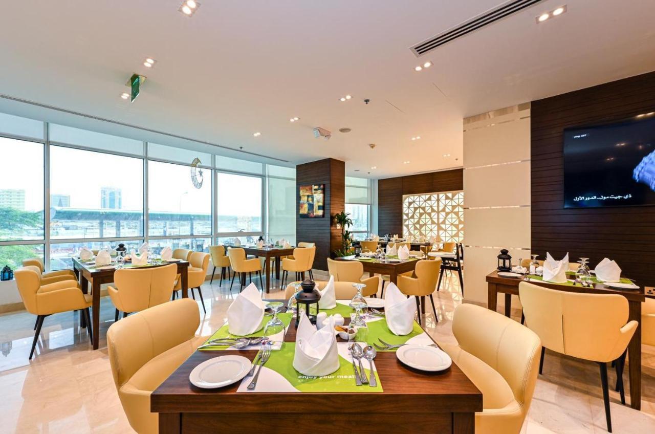 Khách sạn Ramada Encore By Wyndham