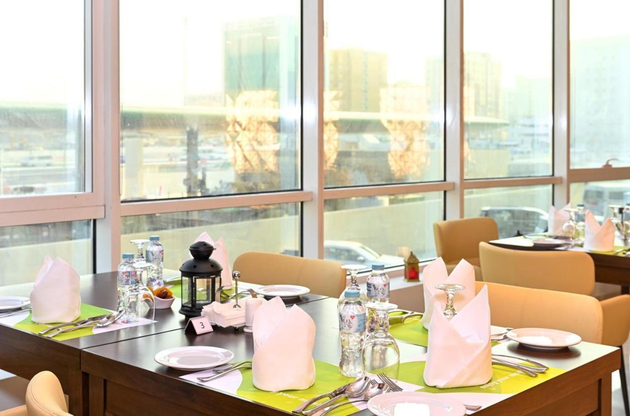 Khách sạn Ramada Encore By Wyndham Doha