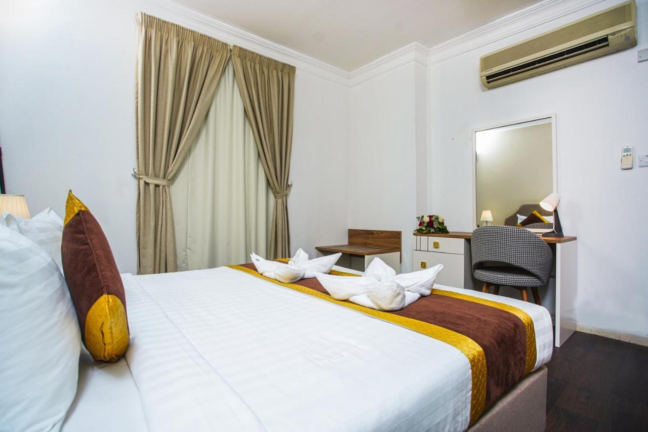 La Hotel